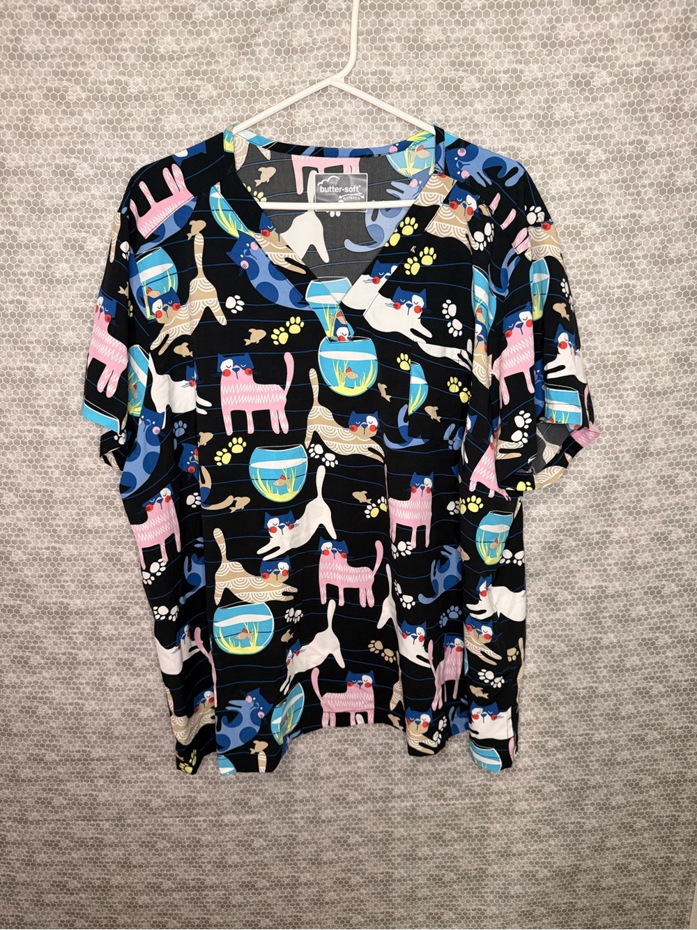 Butter-Soft Stretch Scrub Top 3XL Kitty Theme Short Sleeve Medical Uniform